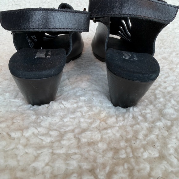 Munro Abby Nubuck Leather Slingback Heels Black Comfort Sandals 8.5 - Picture 4 of 6